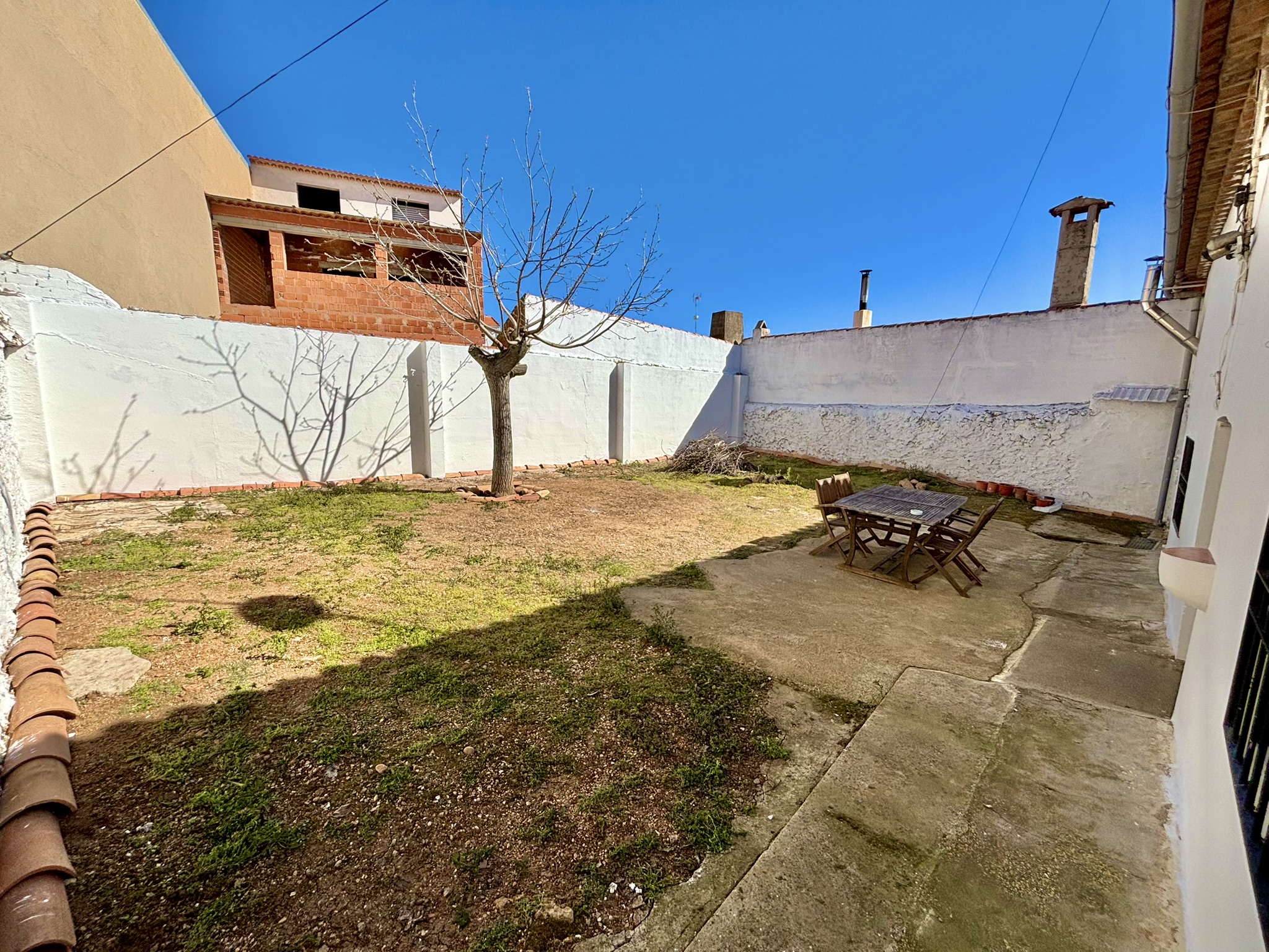 Patio casa rural SERAGAL